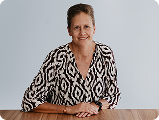 LEIGH BARTLETT